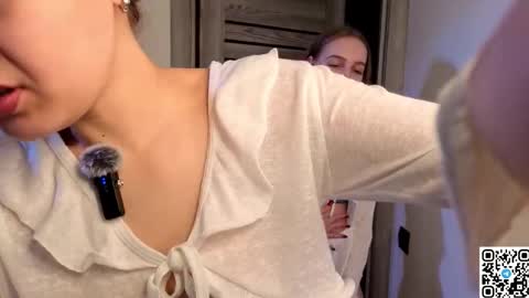 Snapshot of agent_provocateur2 chatting on February 2026 06:01:02 AM Monica and Bella online show from February 2026 06:01:02 AM