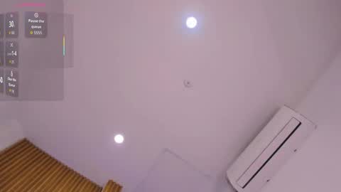 Snapshot of aggy_castel chatting on January 2026 01:59:02 PM Aggy online show from January 2026 01:59:02 PM