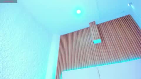 Snapshot of aggy_castel chatting on February 2026 02:33:01 PM Aggy online show from February 2026 02:33:01 PM