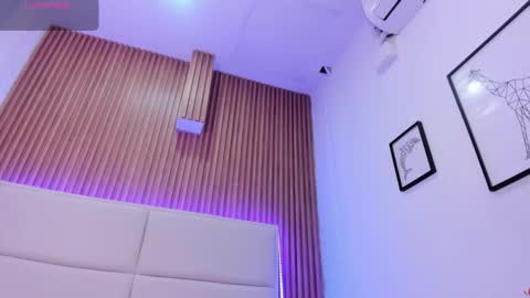 Snapshot of aggy_castel chatting on February 2026 08:01:02 AM Aggy online show from February 2026 08:01:02 AM