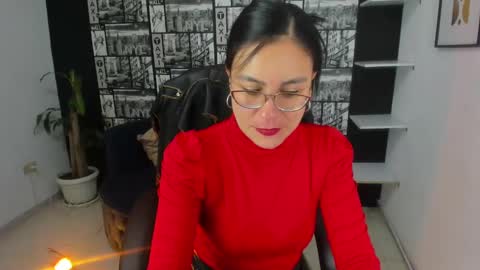 Aghata Moon online show from January 2025 06:00:01 PM