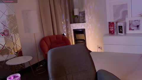 Agnes online show from February 2026 09:46:01 PM