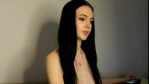 agness_leas online show from March 2026 11:27:01 AM