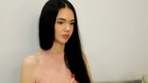 agness_leas online show from May 2026 07:19:02 PM