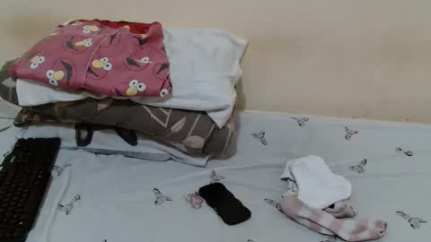 Snapshot of aguas_ chatting on April 2026 03:06:01 AM aguas online show from April 2026 03:06:01 AM