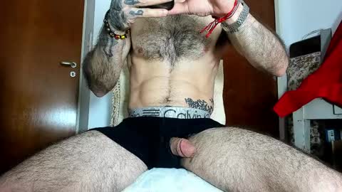 Agustin online show from April 2026 03:31:02 PM