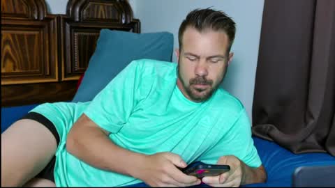 Blue Eyed Handsome Man online show from May 2026 10:15:02 PM