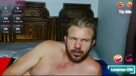 Blue Eyed Handsome Man online show from June 2026 01:29:01 AM