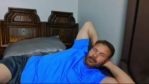 Blue Eyed Handsome Man online show from June 2026 12:30:01 AM