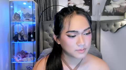 Ahmri online show from October 2025 06:18:02 PM