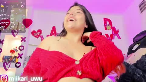 Snapshot of ahri_elderwood chatting on February 2025 08:33:01 AM Ahri help me get to 100 online show from February 2025 08:33:01 AM