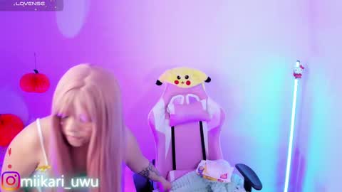 Snapshot of ahri_elderwood chatting on October 2025 03:36:02 AM Ahri help me get to 100 online show from October 2025 03:36:02 AM