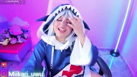 Ahri help me get to 100  online show from December 2025 04:28:02 AM