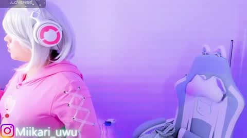 Ahri help me get to 100  online show from June 2026 05:23:01 AM