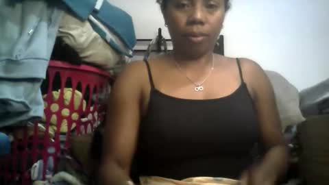 Aicha boobs online show from May 2026 01:58:01 AM