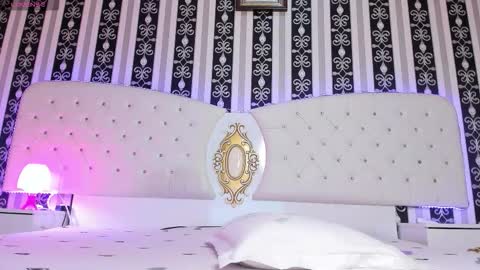 Snapshot of aidasina chatting on September 2025 07:04:01 PM aidasina online show from September 2025 07:04:01 PM