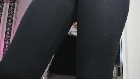 Snapshot of aidasina chatting on November 2025 08:10:01 PM aidasina online show from November 2025 08:10:01 PM