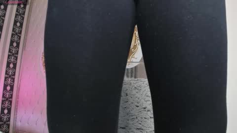 aidasina online show from November 2025 08:07:01 PM