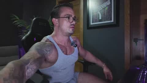 Snapshot of aidenlivex chatting on November 2025 01:22:01 AM aidenlivex online show from November 2025 01:22:01 AM