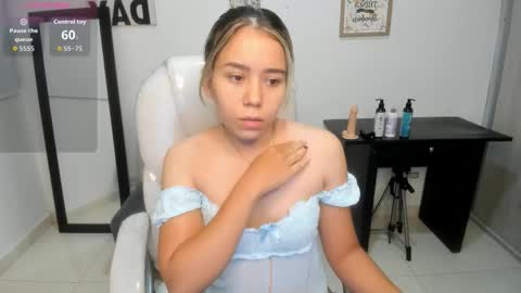 Ailyn online show from September 2025 09:43:01 AM