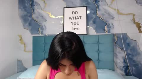 Ailyn online show from April 2026 09:49:02 PM