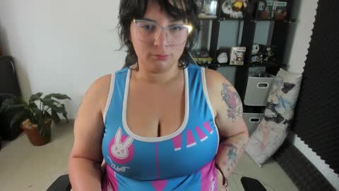 Catalina online show from February 2025 04:33:01 PM