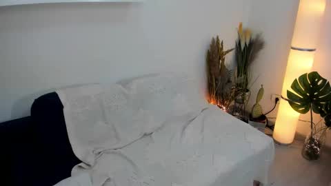 Snapshot of aileen_stone chatting on January 2025 04:48:02 PM Aileen online show from January 2025 04:48:02 PM