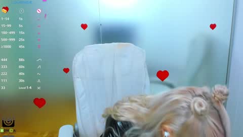 Allie  online show from September 2025 07:20:01 AM