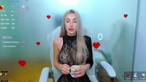 Allie  online show from October 2025 07:19:01 AM