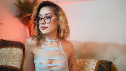  Aileen  online show from December 2025 08:39:01 PM