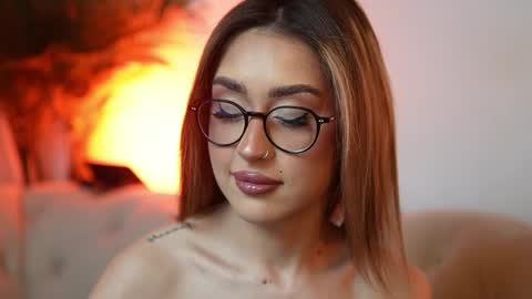  Aileen  online show from May 2026 08:15:01 PM