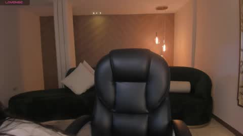 Snapshot of aileenvega chatting on March 2025 11:58:02 AM AILEEN VEGA online show from March 2025 11:58:02 AM