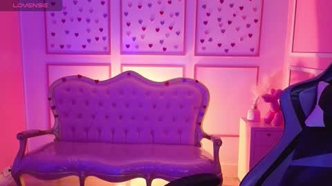 ailen online show from October 2025 02:20:01 AM