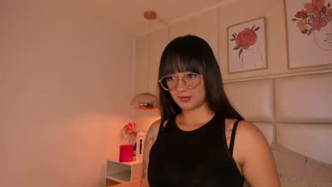 Snapshot of aily_yozuko chatting on June 2026 02:34:02 AM Aily Yozuko online show from June 2026 02:34:02 AM