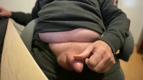 Snapshot of aime_sucer chatting on January 2025 11:04:02 PM aime_sucer online show from January 2025 11:04:02 PM