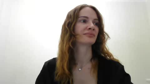 AinyrVixxen online show from June 2026 08:37:02 PM
