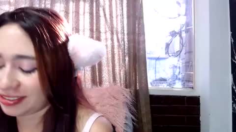 airia_bloom online show from July 2026 01:05:01 PM