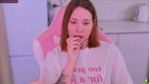 Snapshot of airyhill chatting on April 2026 11:00:01 AM airyhill online show from April 2026 11:00:01 AM