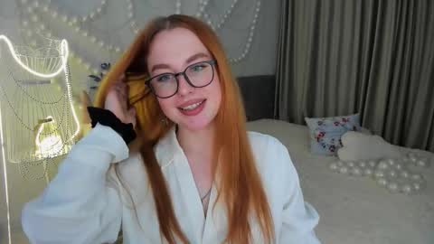 Louise online show from December 2025 06:01:02 PM