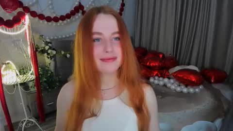 Snapshot of airysilhouette chatting on March 2026 08:01:02 PM Louise online show from March 2026 08:01:02 PM