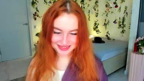 Snapshot of airysilhouette chatting on April 2026 04:13:02 AM Louise online show from April 2026 04:13:02 AM