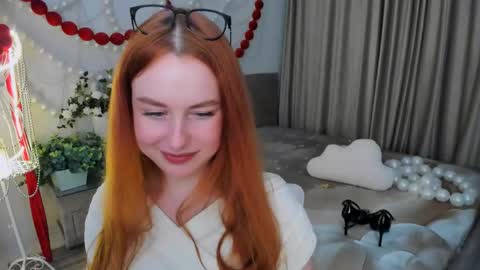Snapshot of airysilhouette chatting on April 2026 02:51:02 AM Louise online show from April 2026 02:51:02 AM