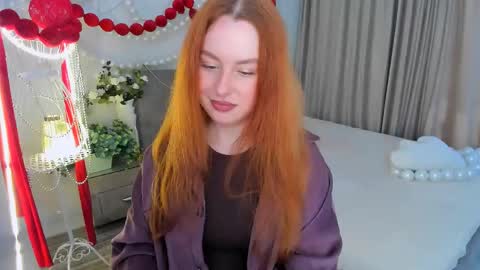 Snapshot of airysilhouette chatting on May 2026 04:20:02 AM Louise online show from May 2026 04:20:02 AM