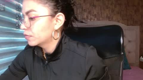 aisha__cambell online show from November 2025 11:49:01 AM
