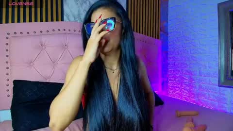 aisha__cambell online show from April 2026 01:52:02 PM