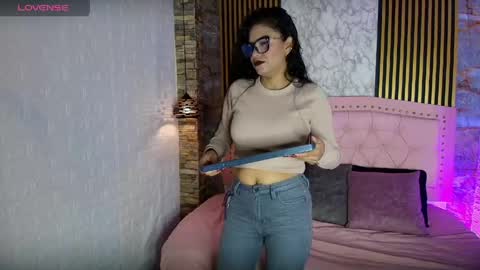 aisha__cambell online show from May 2026 11:04:01 AM