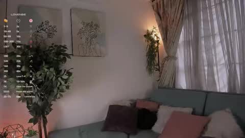 Aisha online show from March 2026 01:37:01 PM