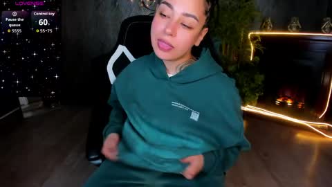 Aisha online show from March 2026 08:37:02 AM