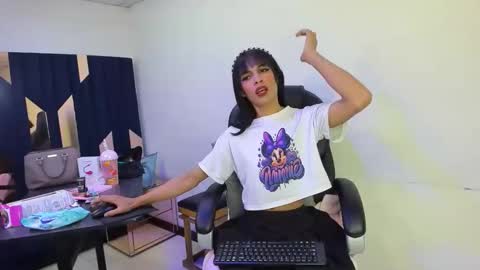 Snapshot of aisha_hotts777 chatting on April 2026 09:24:02 AM Aisha online show from April 2026 09:24:02 AM