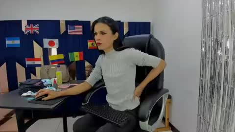 Aisha online show from July 2026 08:04:01 PM